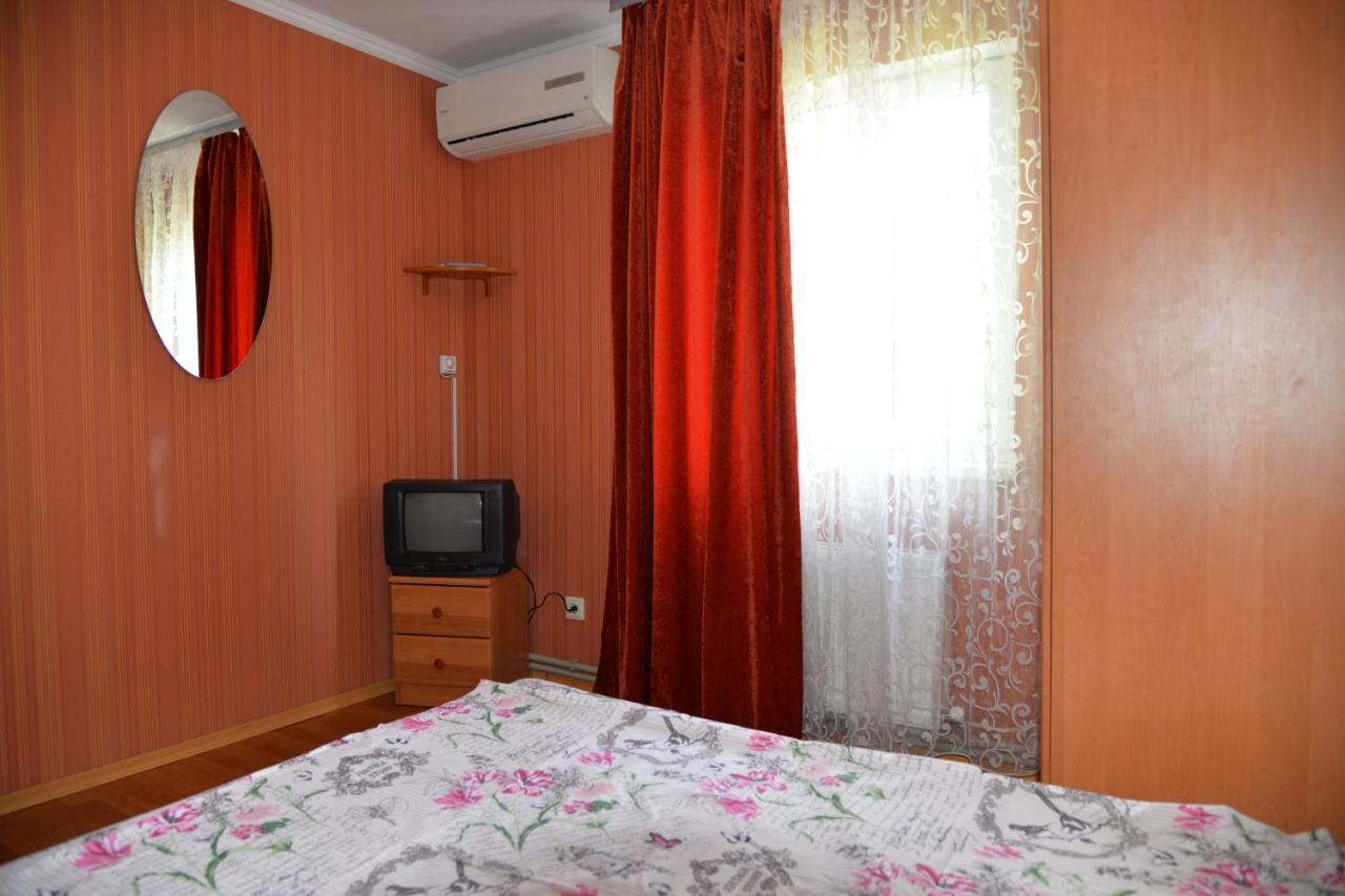 Domik na Fontane Hotel Oldenburg Bagian luar foto